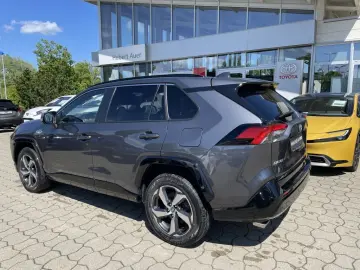 RAV 4 Plug-in-Hybrid inkl. Technik-Paket