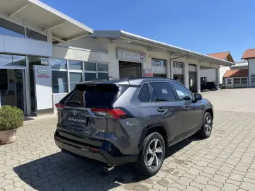 RAV 4 Plug-in-Hybrid inkl. Technik-Paket
