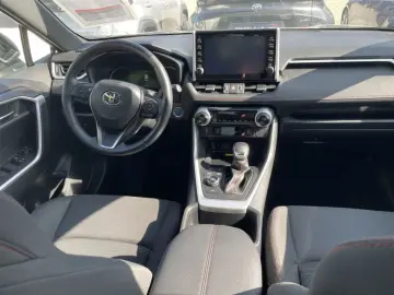 RAV 4 Plug-in-Hybrid inkl. Technik-Paket
