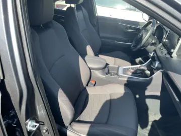 RAV 4 Plug-in-Hybrid inkl. Technik-Paket