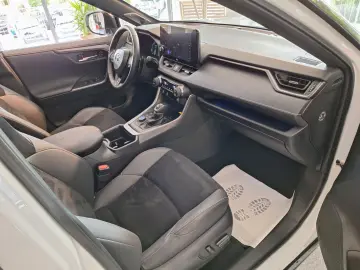 RAV4 Plug-in Hybrid 4x4 GR Sport