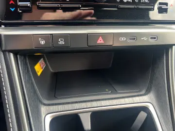 LBX 1.5 Relax.Leder.HUD.AWD.LED.360.Kam.Mark-Lev