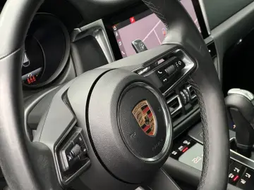 Macan PANO SHZ Lenkradheizung