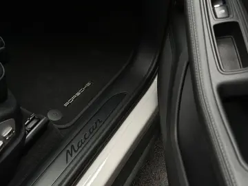 Macan PANO SHZ Lenkradheizung