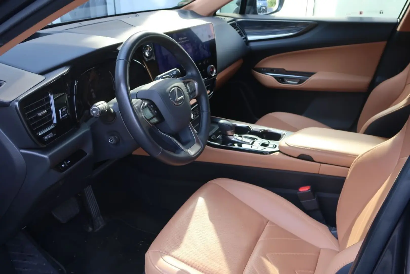 NX 450h+ E-FOUR Executive Line