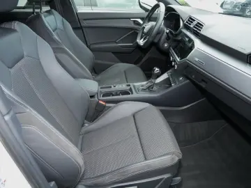 Q3 Sportback 45 TFSI e S line Int. LED Navi RüKa