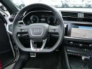 Q3 Sportback 45 TFSI e S line Int. LED Navi RüKa