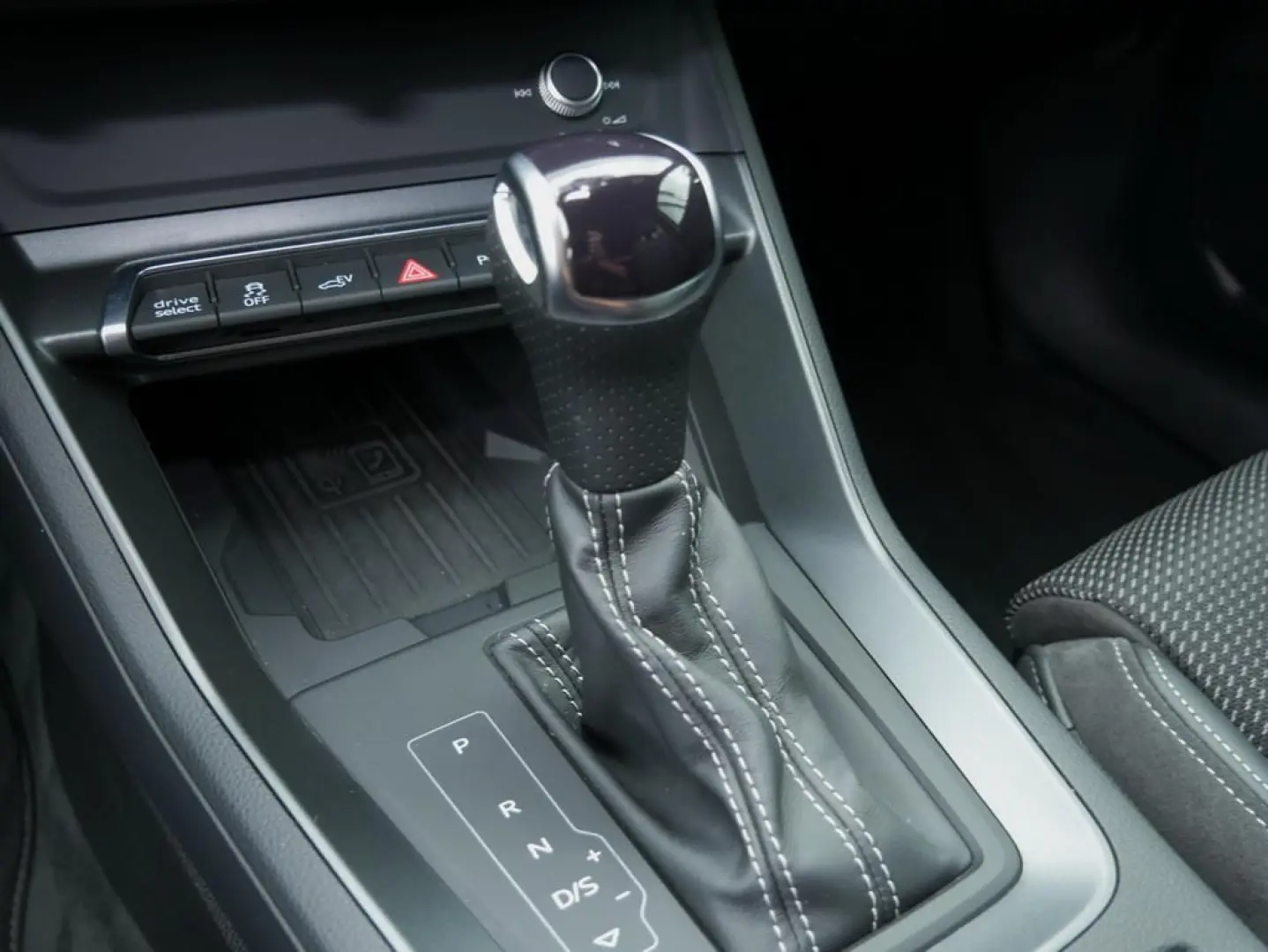 Q3 Sportback 45 TFSI e S line Int. LED Navi RüKa