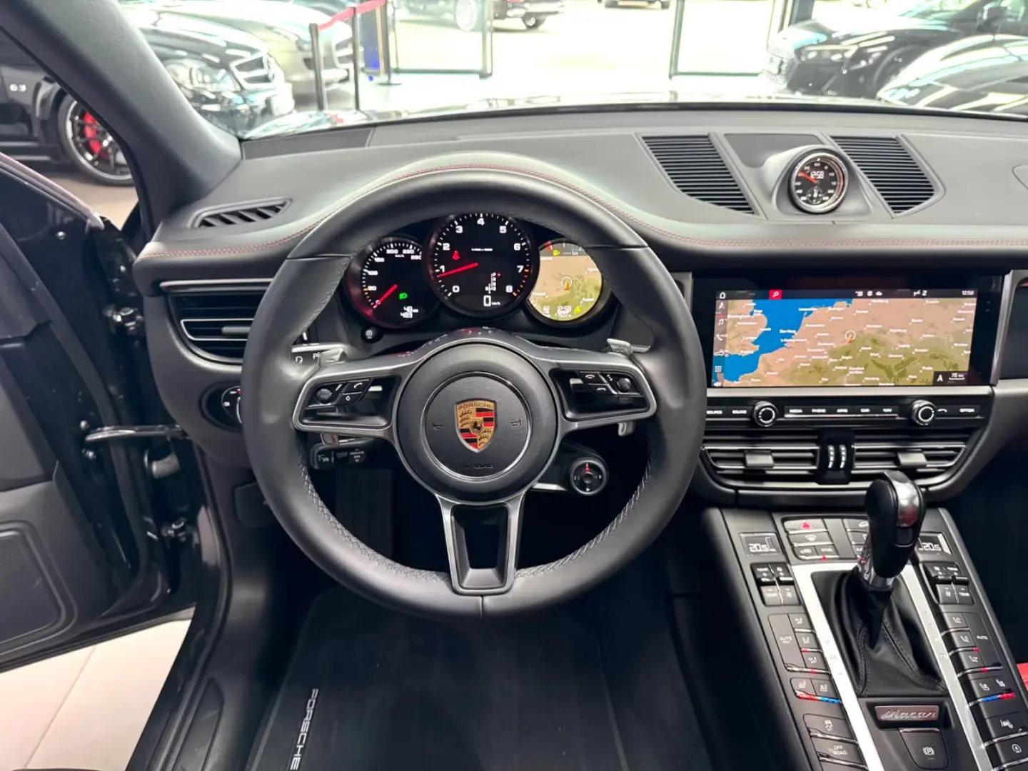 Porsche Macan MACAN 2.0 PANO ACC CHRONO