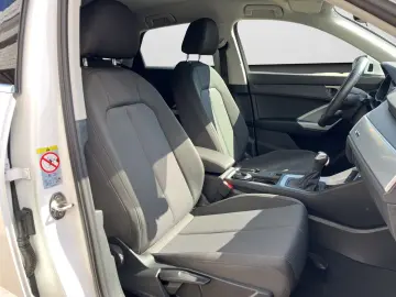 Q3 Sportback TFSI e S line 45 S-TRONIC AHK KAMER