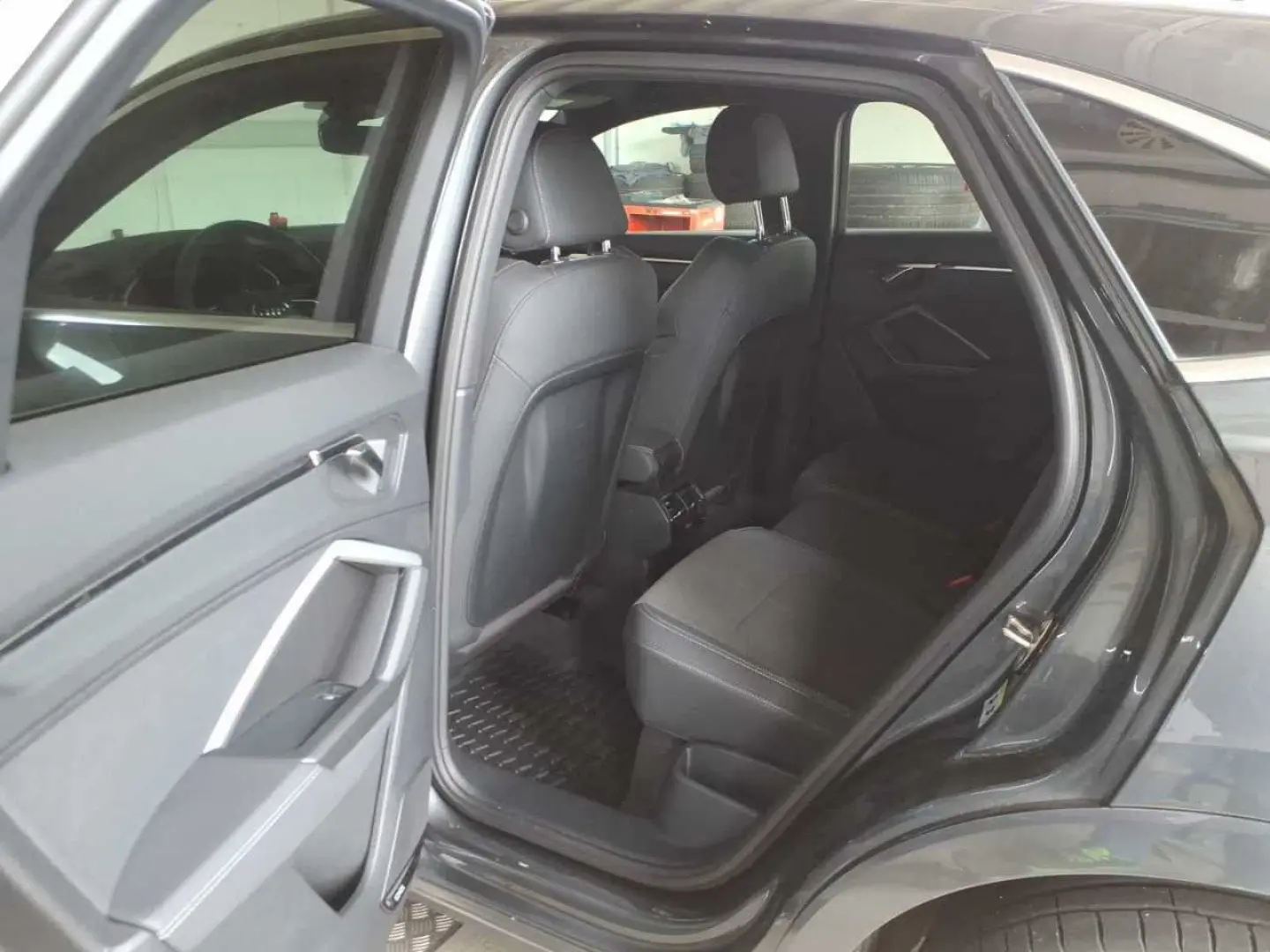 Q3 Sportback S-Line 35TFSI S-tronic/ Matrix, RFK