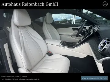 CLE300 4M COUPÉ AMG+PANO AHK+BURMESTER+360°+TOTW