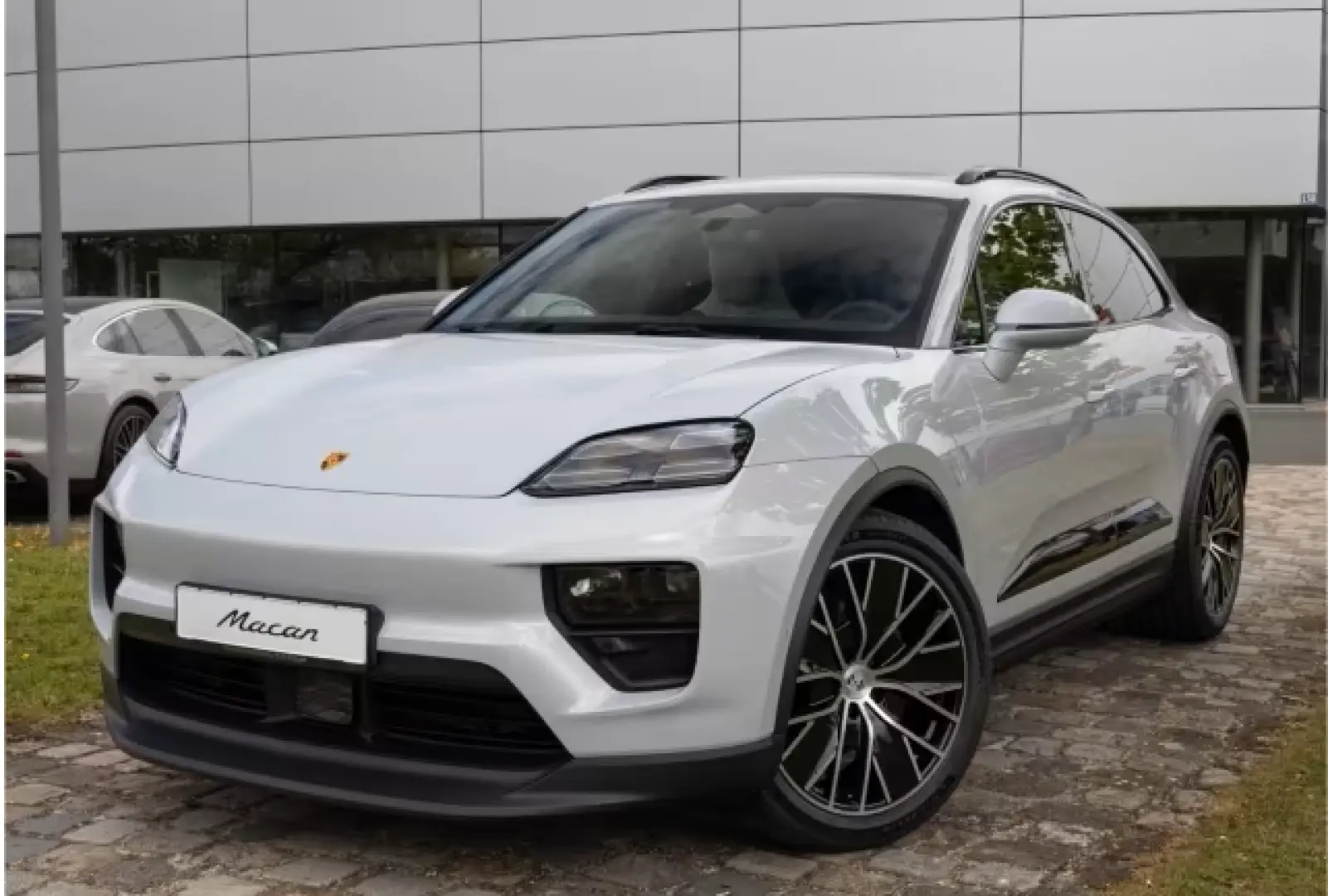 Porsche Macan 4 InnoDrive Luftfederung LED-Matrix