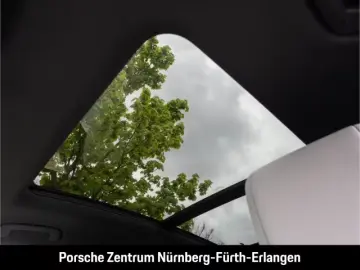 Porsche Macan 4 InnoDrive Luftfederung LED-Matrix