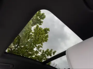 Porsche Macan 4 InnoDrive Luftfederung LED-Matrix