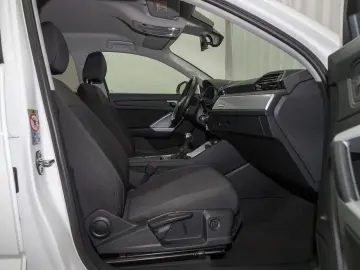 Q3 Sportback 45 TFSIe S LINE LM18 SITZHZ PRIVACY
