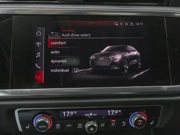 Q3 Sportback 45 TFSIe S LINE LM18 SITZHZ PRIVACY