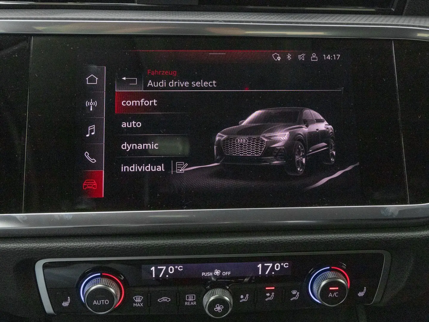 Q3 Sportback 45 TFSIe S LINE LM18 SITZHZ PRIVACY