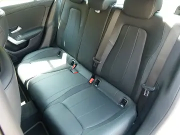 CLA 180 d