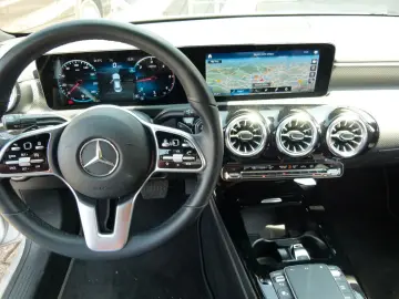 CLA 180 d