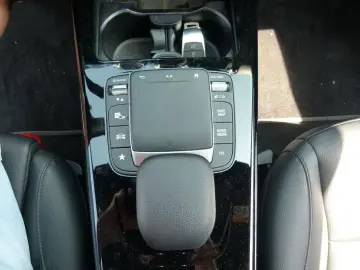 CLA 180 d