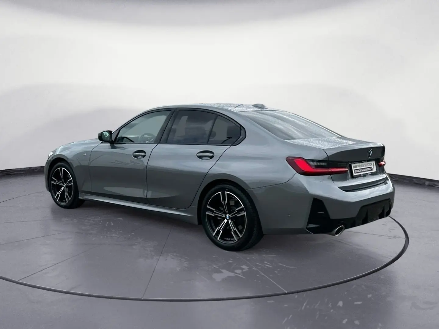 320i M Sportpaket Navi Aktive Geschw. Head Up Rü