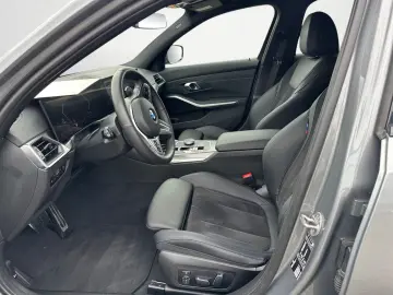 320i M Sportpaket Navi Aktive Geschw. Head Up Rü