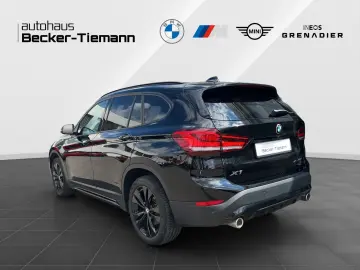 X1 xDrive20d