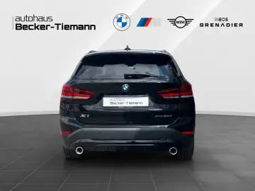 X1 xDrive20d