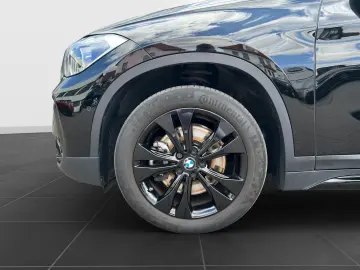 X1 xDrive20d