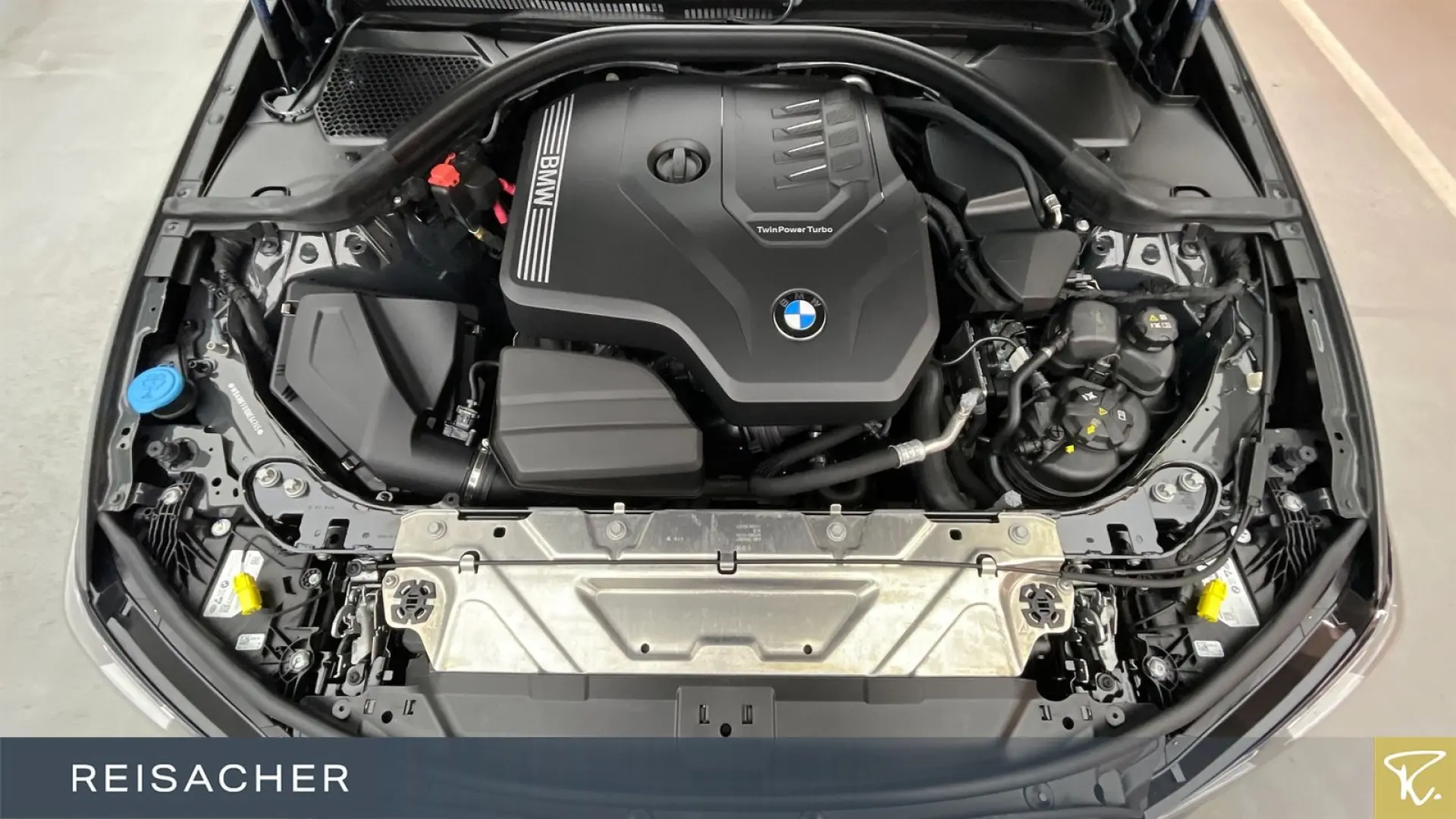 330i A xDrive M-Sport,el.Sitz+Mem,AHK,DAProf,PA+