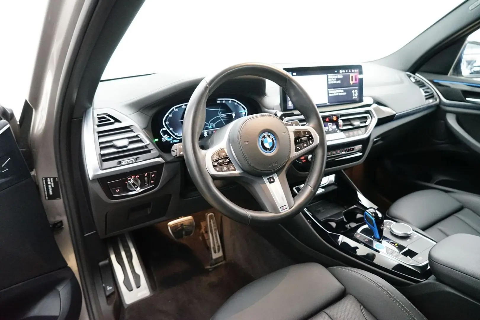 iX3 [Inspiring, M Sport, Live Cockpit Prof.]
