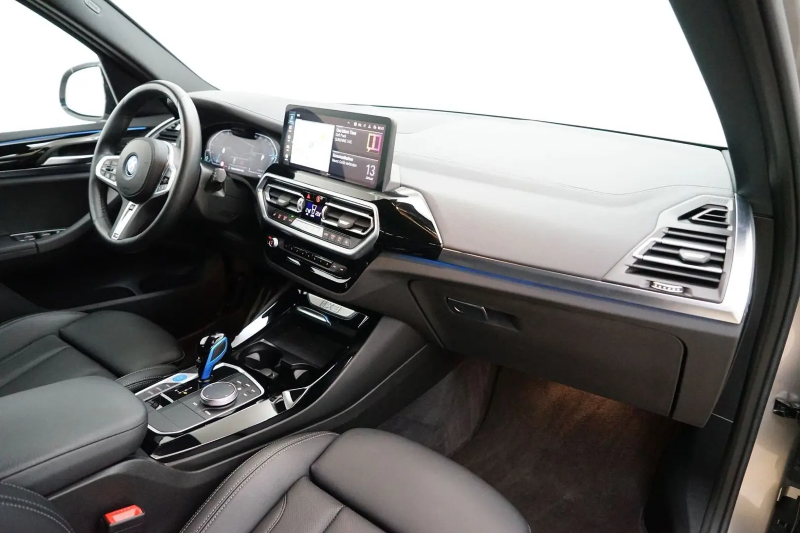 iX3 [Inspiring, M Sport, Live Cockpit Prof.]