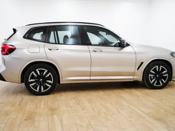iX3 [Inspiring, M Sport, Live Cockpit Prof.]