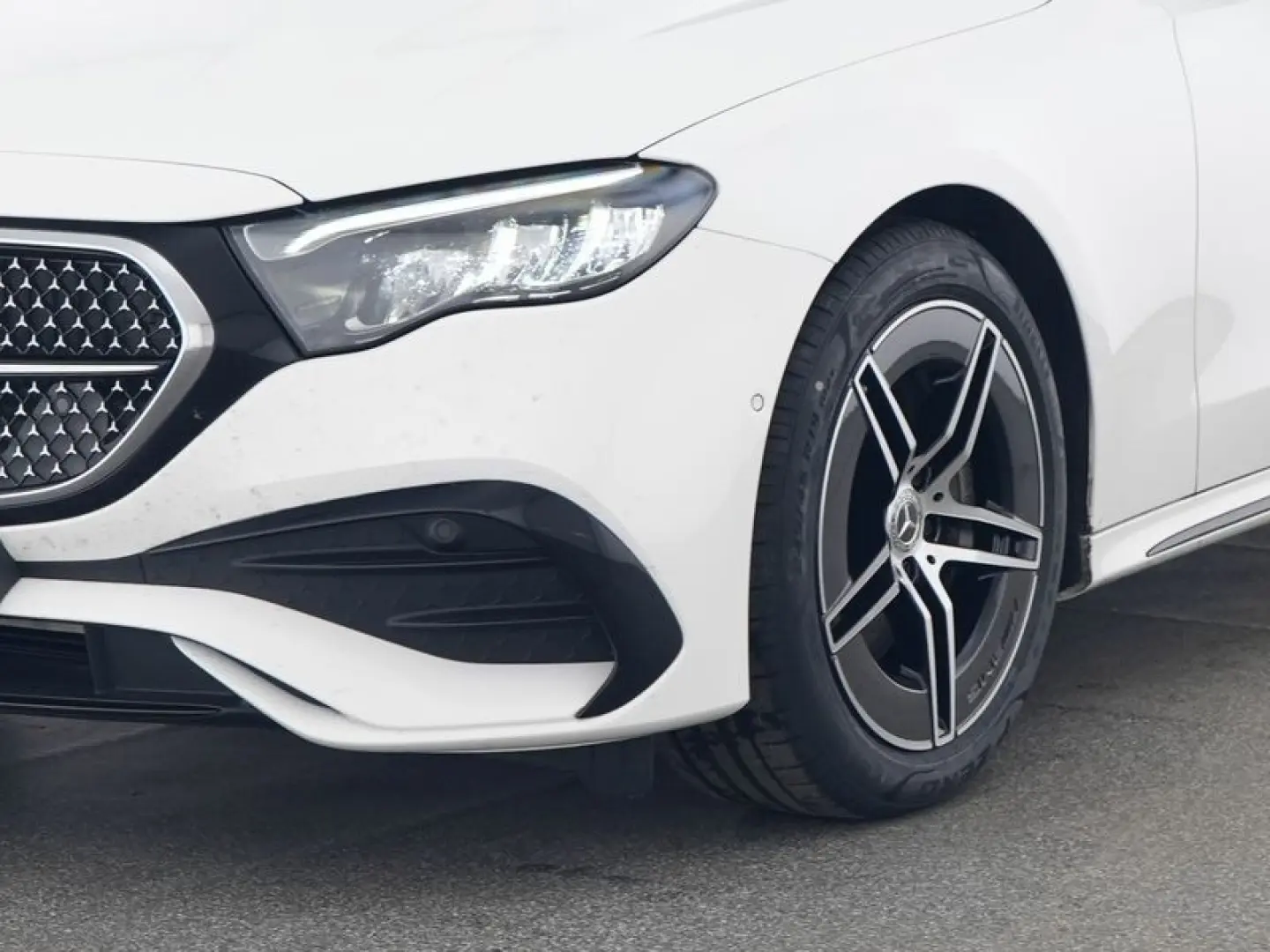 E 200 AMG Night MBUX/LED/Ambi+/Tot/Distr./Kamera