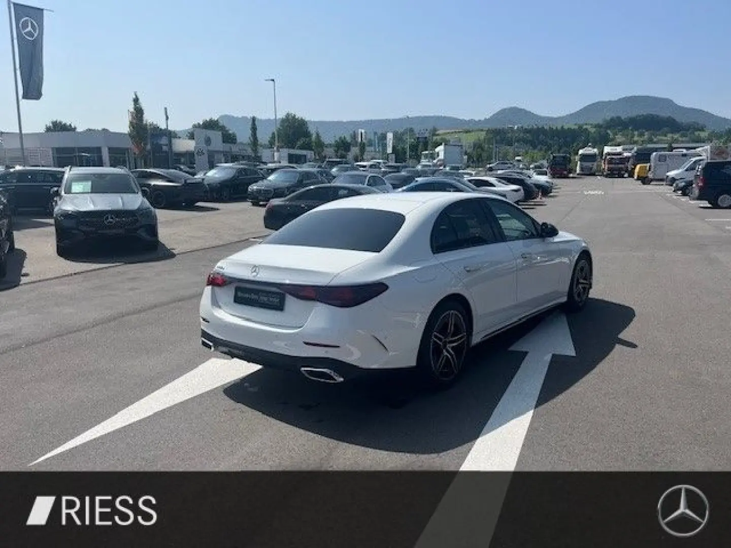 E 220 d AMG Sport Night Distr W-Paket Wide Kamer