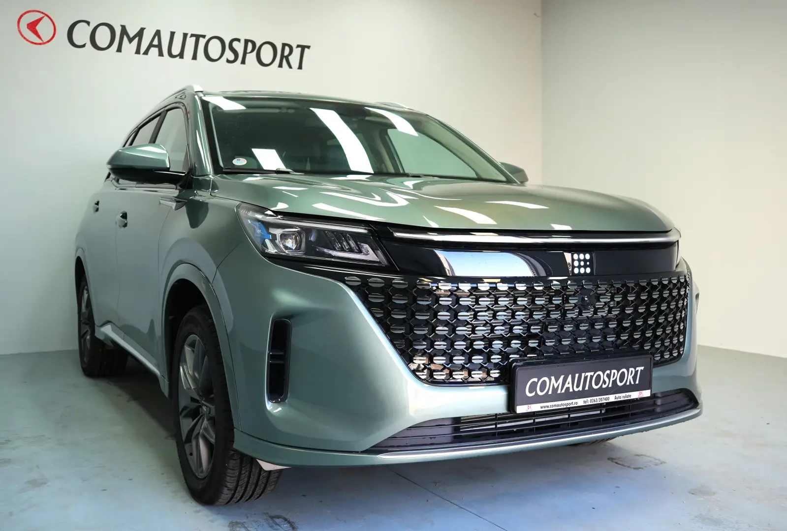 DFSK E5 BASIC PLUG-IN HYBRID 7 LOCURI