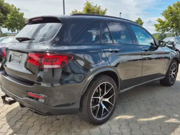 GLC 400 d Matic AMG Line/Luftfed./PanoSD/360°/AH