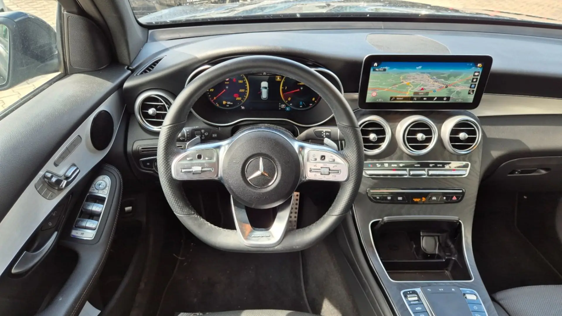 GLC 400 d Matic AMG Line/Luftfed./PanoSD/360°/AH