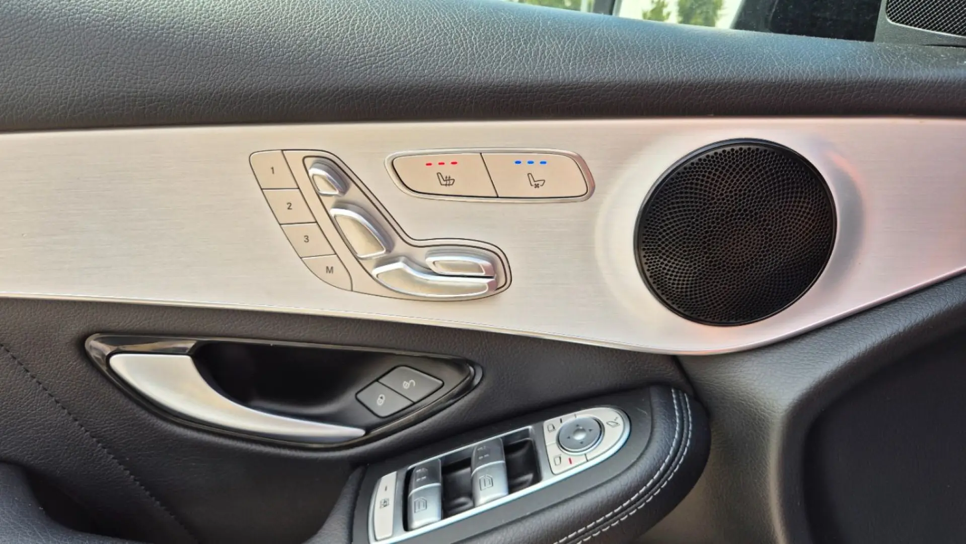 GLC 400 d Matic AMG Line/Luftfed./PanoSD/360°/AH
