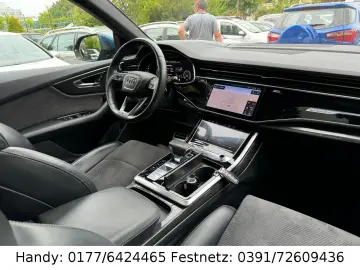 Audi Q8 50 TDI quattro/S-LINE/