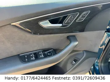 Audi Q8 50 TDI quattro/S-LINE/