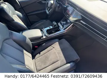 Audi Q8 50 TDI quattro/S-LINE/