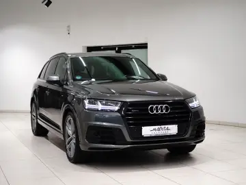 Audi Q7 50|S-LINE|