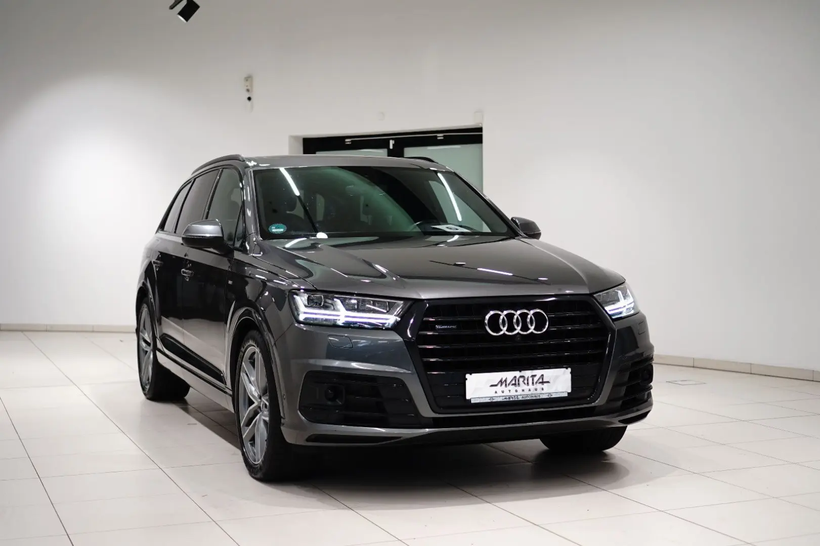 Audi Q7 50|S-LINE|