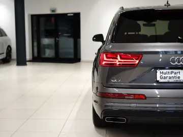 Audi Q7 50|S-LINE|