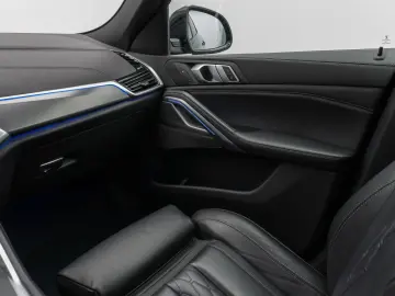 BMW X6 30d xDrive M Sport DAB 360°DisplKey LEASING