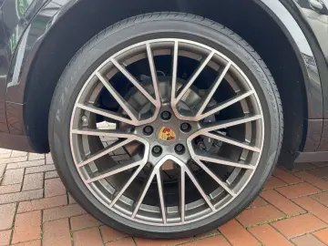 Cayenne Coupé *ACC*Bose*Matrix*Pano*22-Zoll*