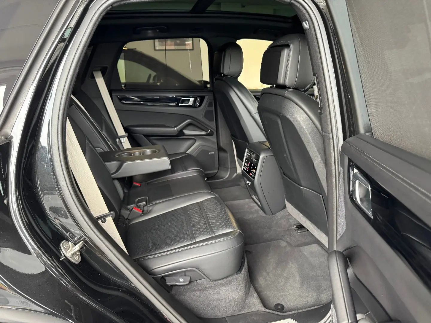 Cayenne S SportDesign SoftClose Matrix HeadUp 22