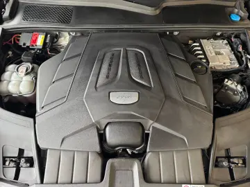Cayenne S SportDesign SoftClose Matrix HeadUp 22
